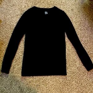 Fruit of the Loom XS long sleeve shirt
80% polyester 20% cotton